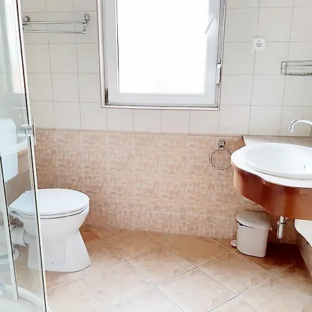 Garda Apartman3 * Héviz